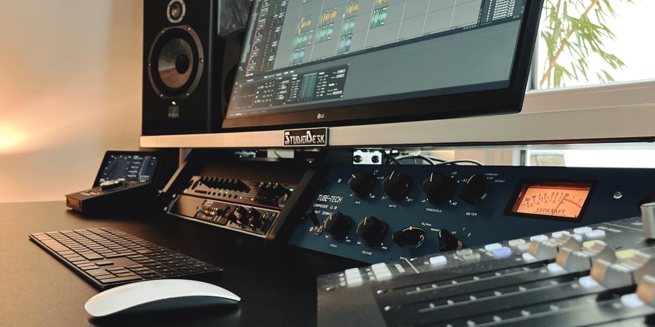 Modernes Studioequipment und innovative State-of-the-Art-Plugins bilden die Grundlage unserer Arbeitsweise.
